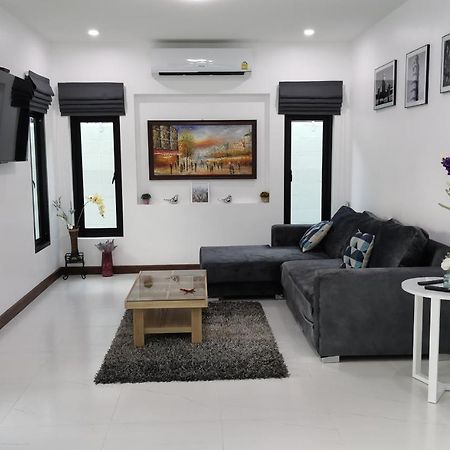 Private Pool Villa With Jacuzzi At Royal Park Village - Walk To The Beach - 6 People - Max 3 Males (Adults Only) 乔木提恩海滩 外观 照片